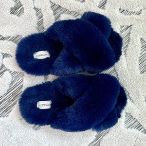 Kids Slippers: Blue Faux-Fur, Size K1